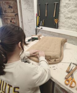 Read more about the article How to become an upholsterer ?