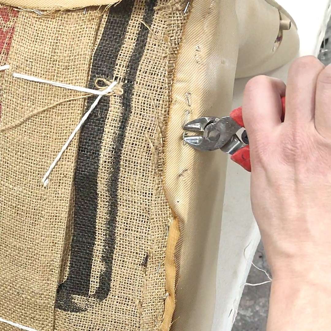 You are currently viewing How to remove staples like a pro.