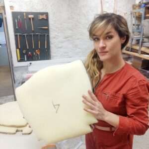 Read more about the article How to upholster a shaped drop in seat with foam