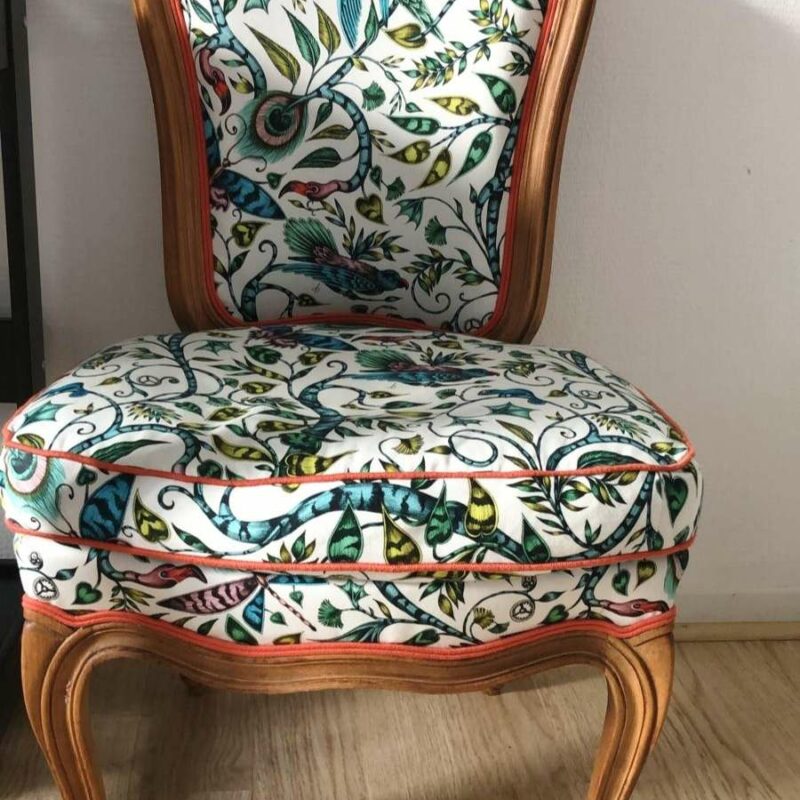 The power of piping (in upholstery)!