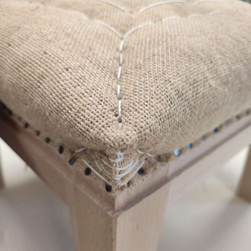 How to stitch a square angle - Thegirlwithahammer.com