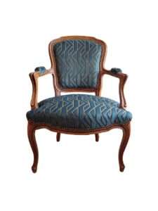 Read more about the article I want to do a cabriolet chair !