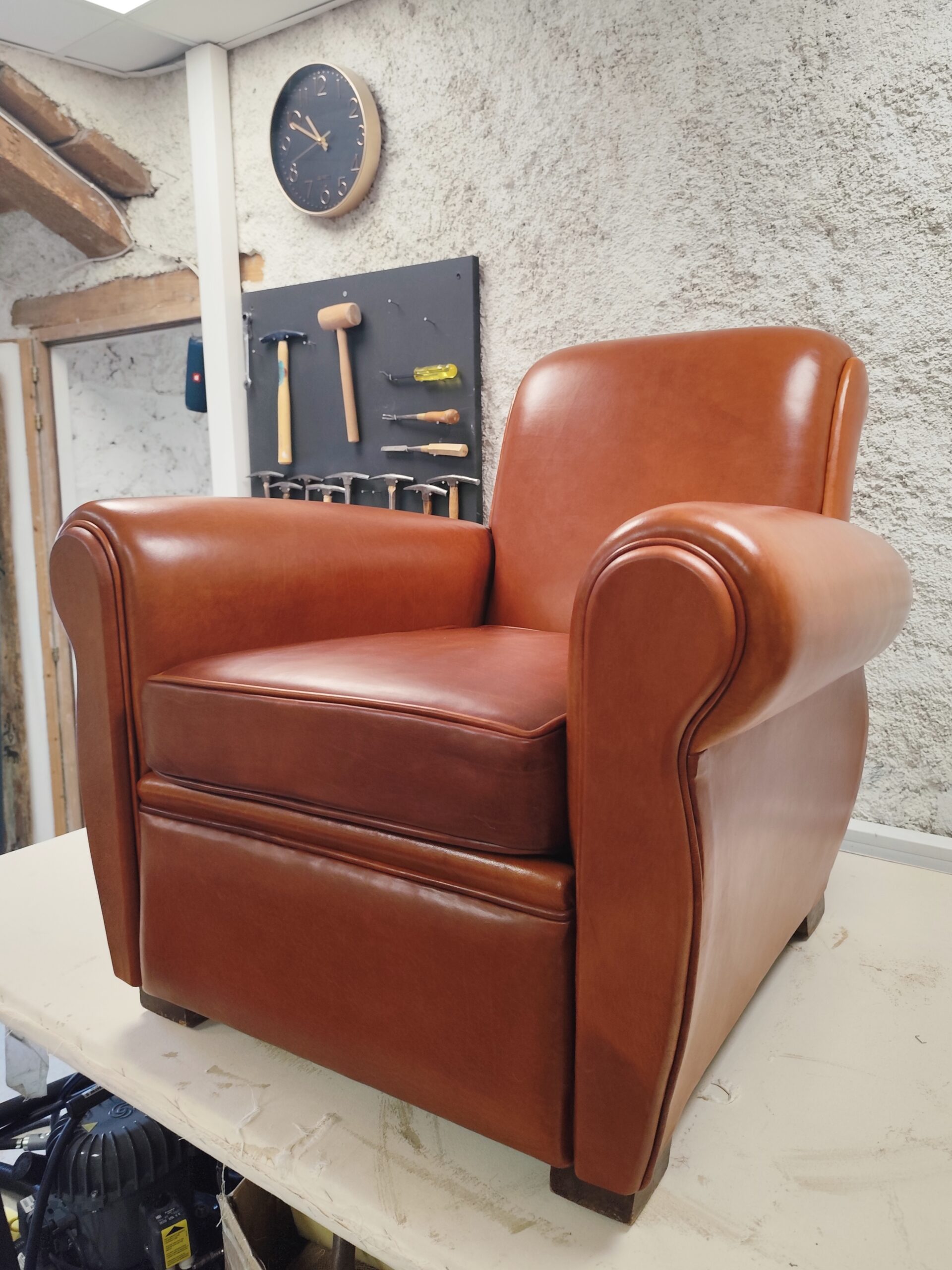 You are currently viewing Making a Club Chair