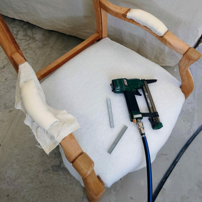 The easiest way to upholster arms with foam
