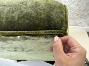 Read more about the article Upholstery course online: how to learn upholstery from home